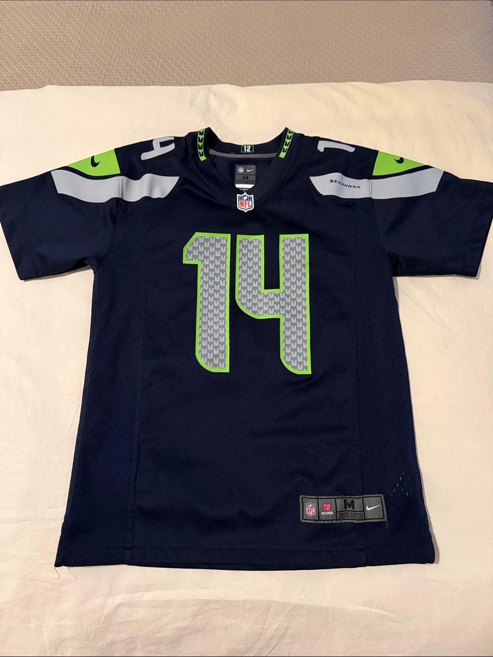 NFL Seattle Seahawks DK Metcalf Jersey Youth Medium